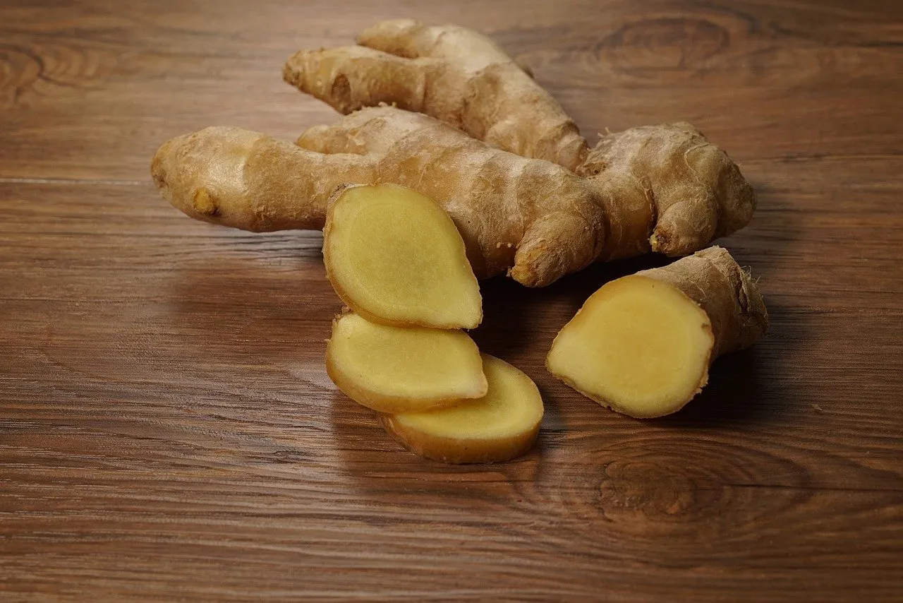 Fresh ginger root with slices